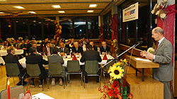 neubauer-abschied2.jpg (29694 Byte)