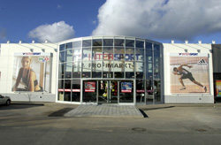 profimarkt_raisdorf1.jpg (20833 Byte)